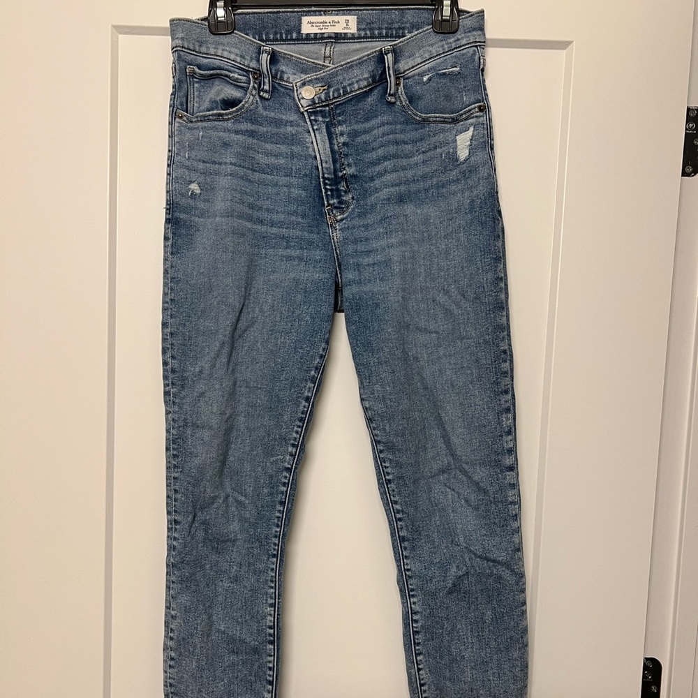 Abercrombie Crossover Waist Jeans